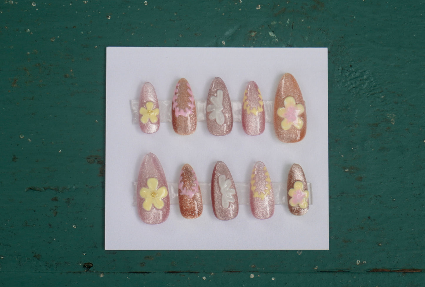 Light Pink Puas